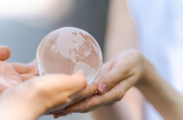 店舗実景・LOGOウォール写真